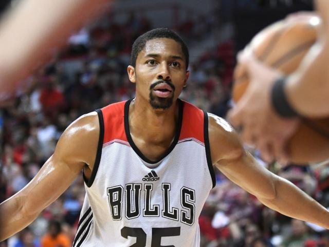 https___pistonpowered.com_files_2016_12_9390977-spencer-dinwiddie-nba-summer-league-final-chicago-bulls-vs-minnesota-timberwolves.jpg