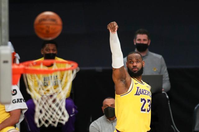 开云体育-詹眉伤情、引援补强 湖人退无可退开启关键冲刺期